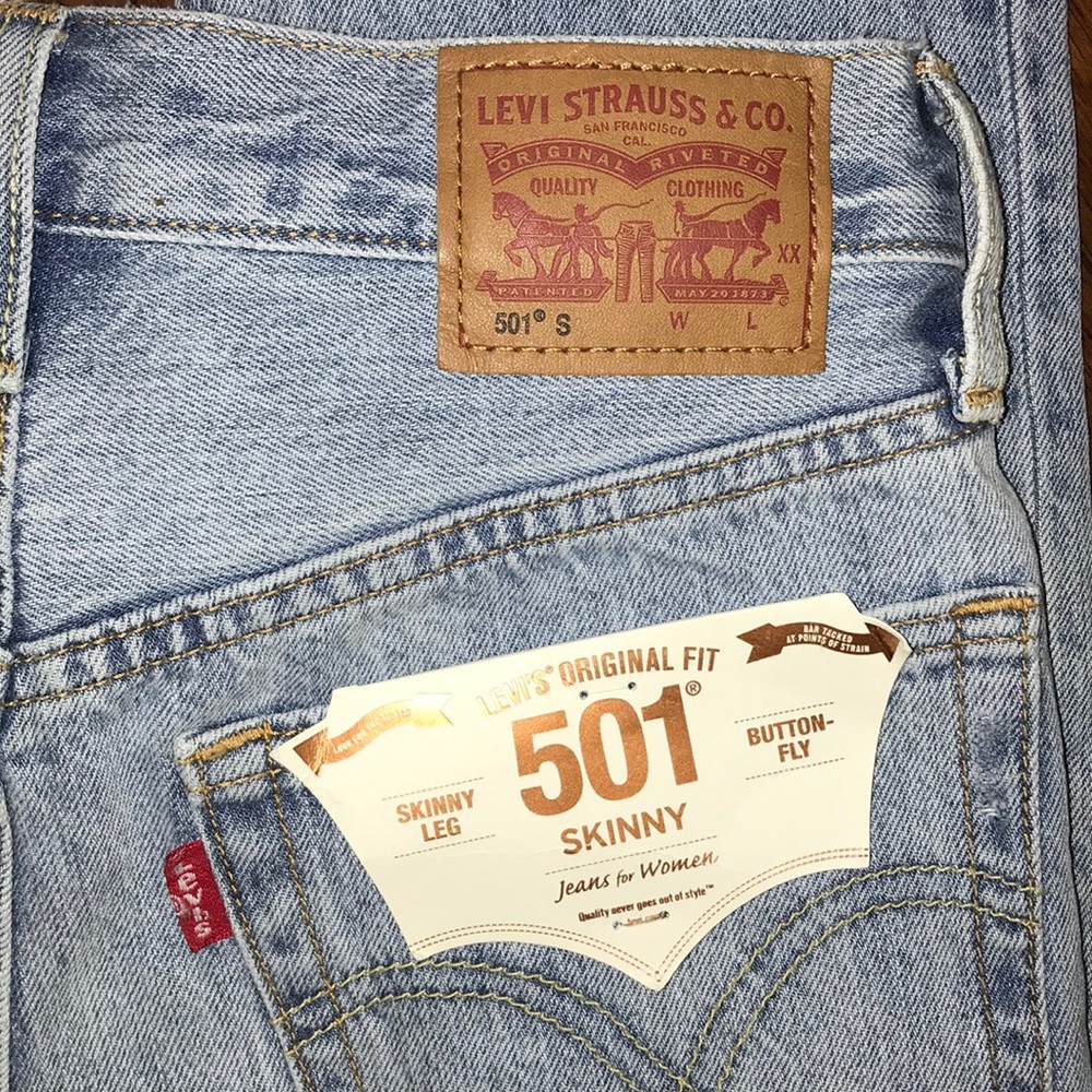 vintage Levi mom jeans